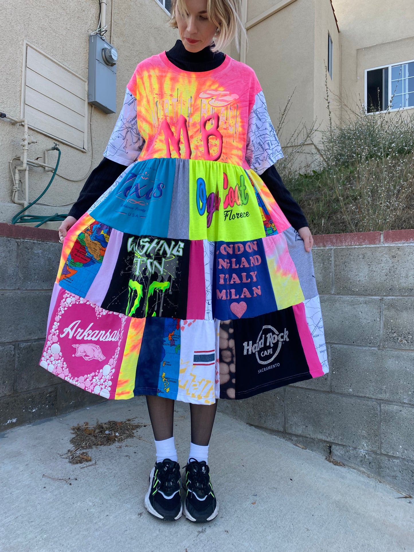 tourist dress