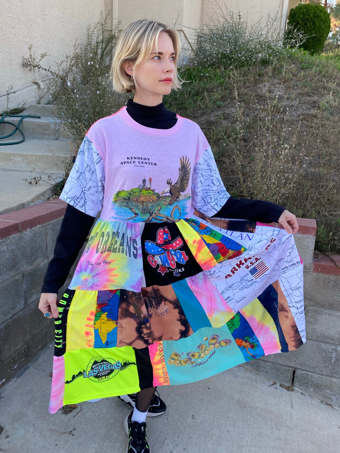 tourist dress