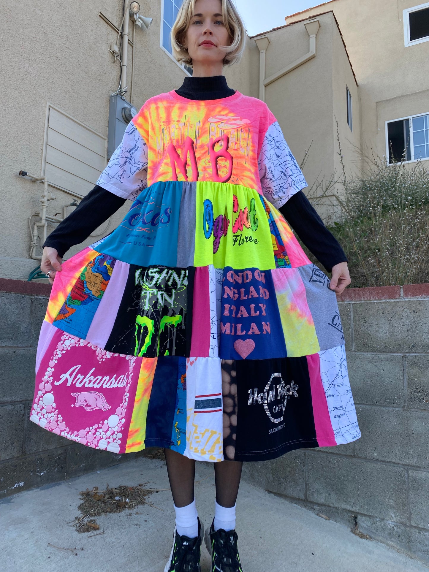 tourist dress